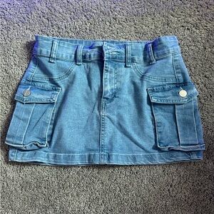 SHEIN Blue Denim Mini Skirt with Cargo Pockets